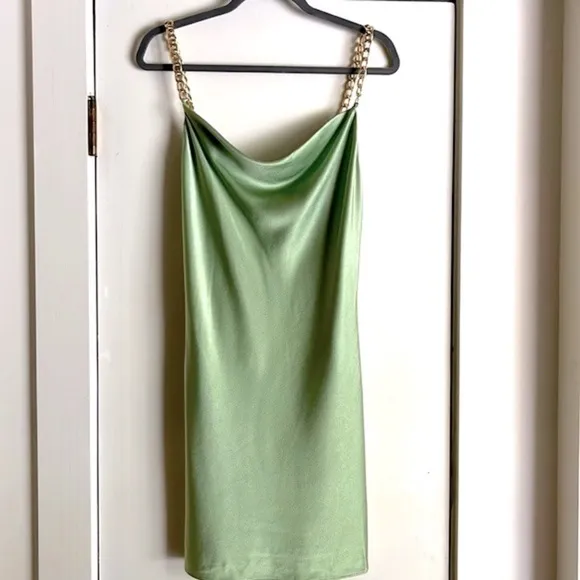 Alice   Olivia Harmony Chain Strap Drapey Slip Dress in Seafoam