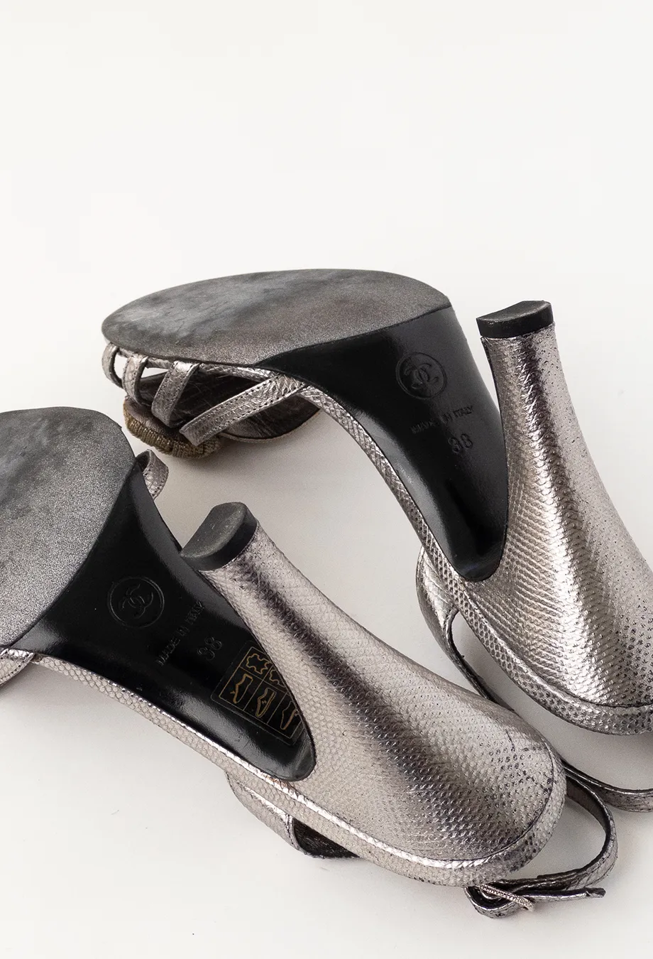 Chanel Fall 2007 Vintage Silver Heels Sz 38