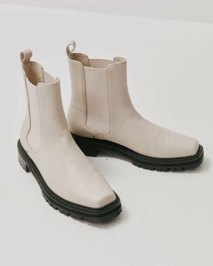 Chaos & Harmony Ollie Boot
