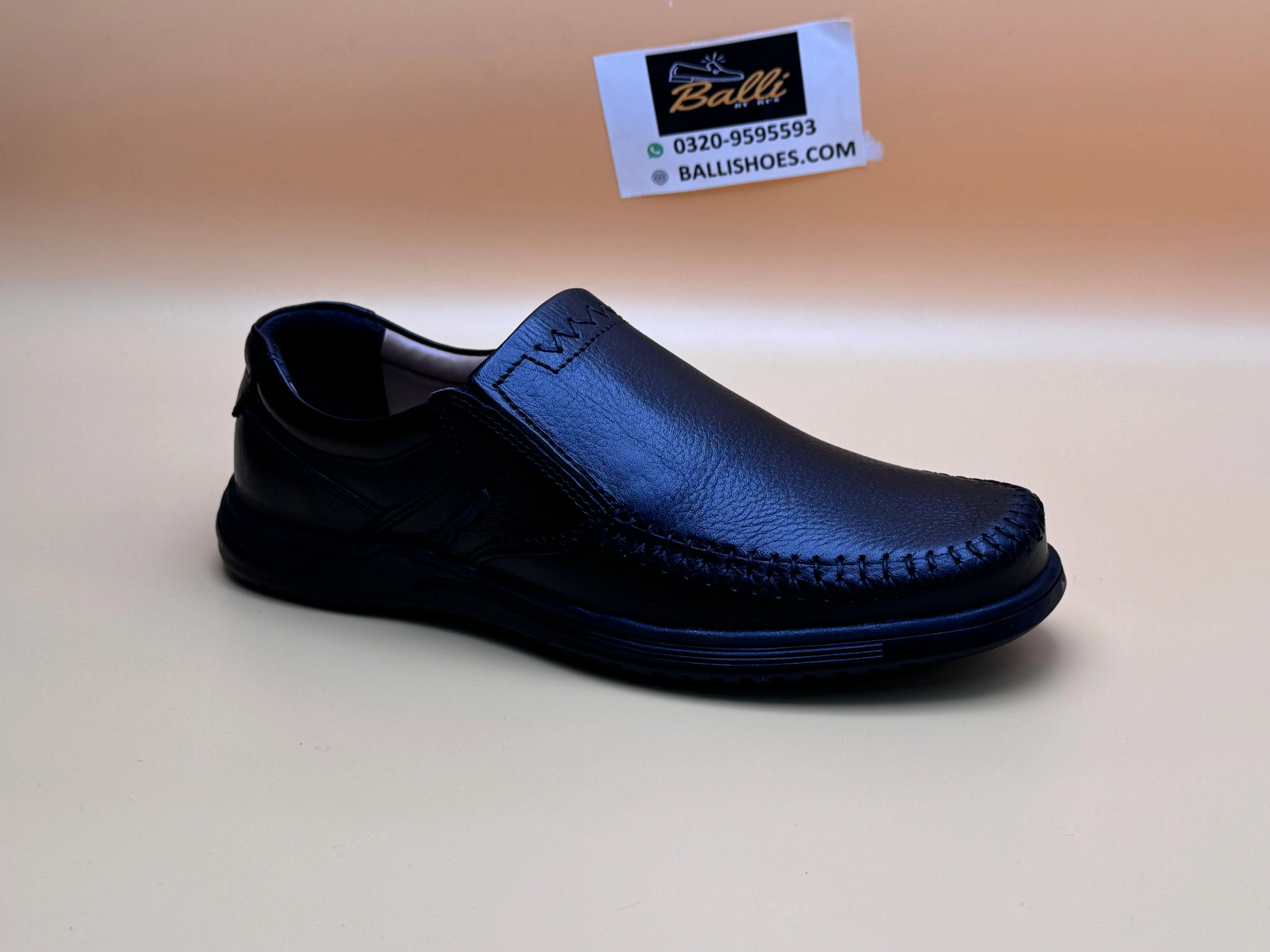dress shoes (leather)