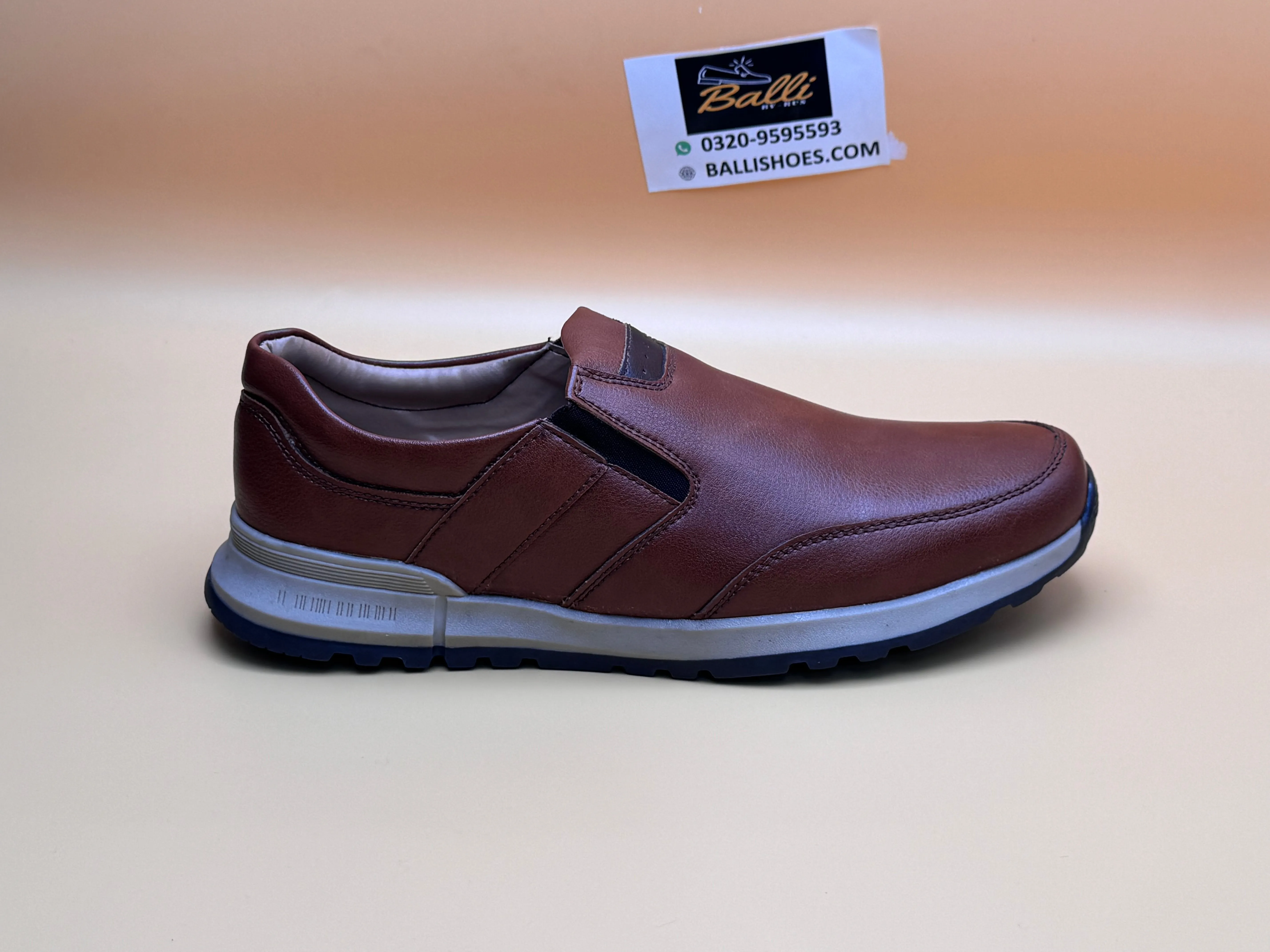dress shoes (leather)