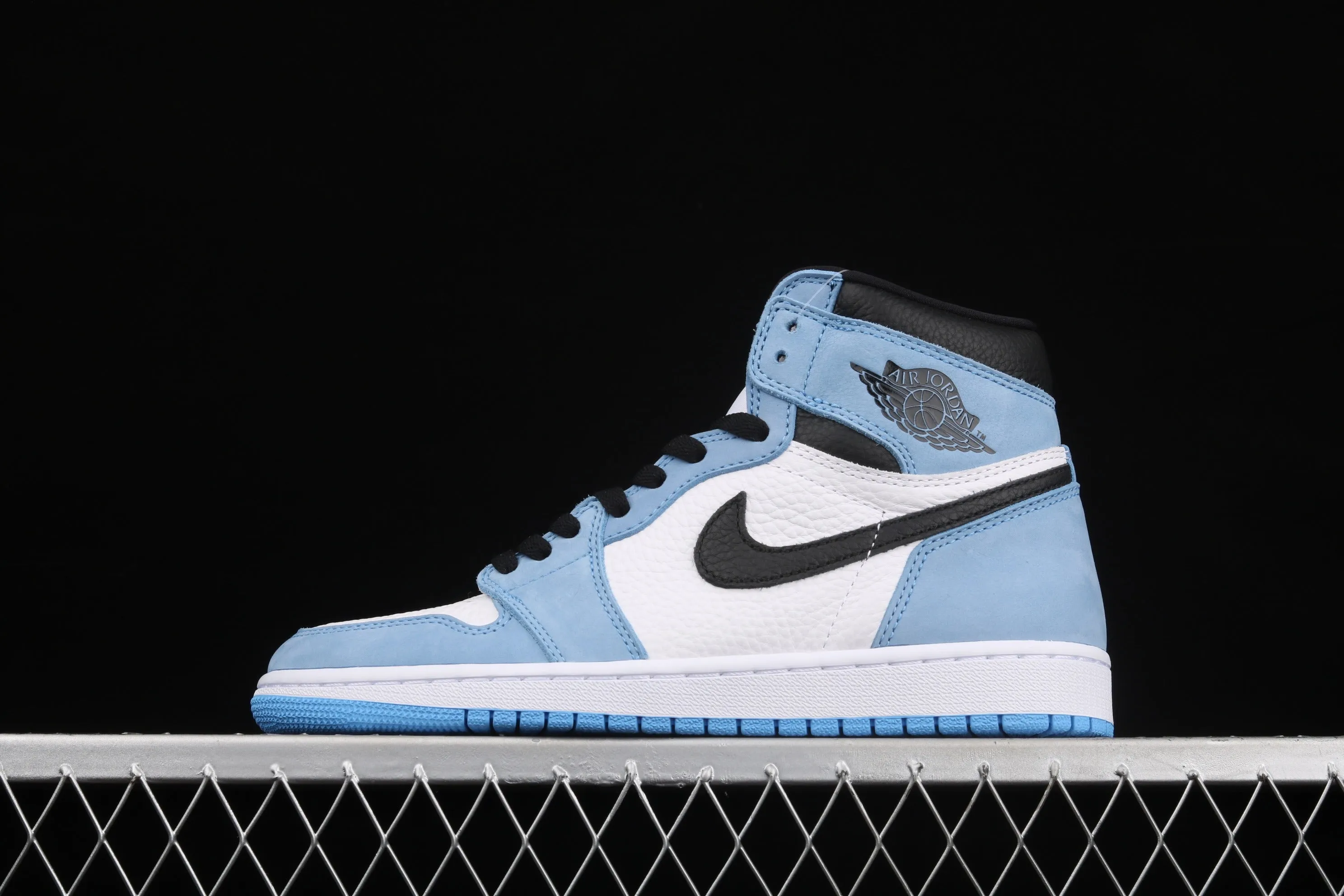 High Quality Nike Air Jordan 1 Retro High 'University Blue'