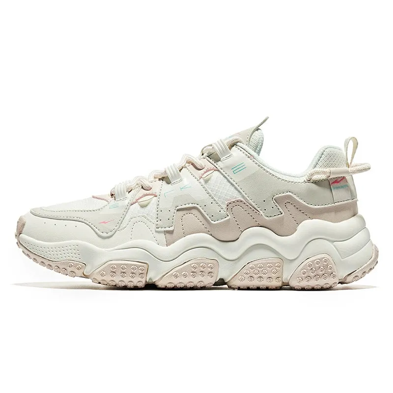 Hongxing Erke Cloud Couple Casual Shoes Women's Shoes Autumn and Winter Elevator Wild Students Non Slip Soft Bottom Sports Dad Shoes