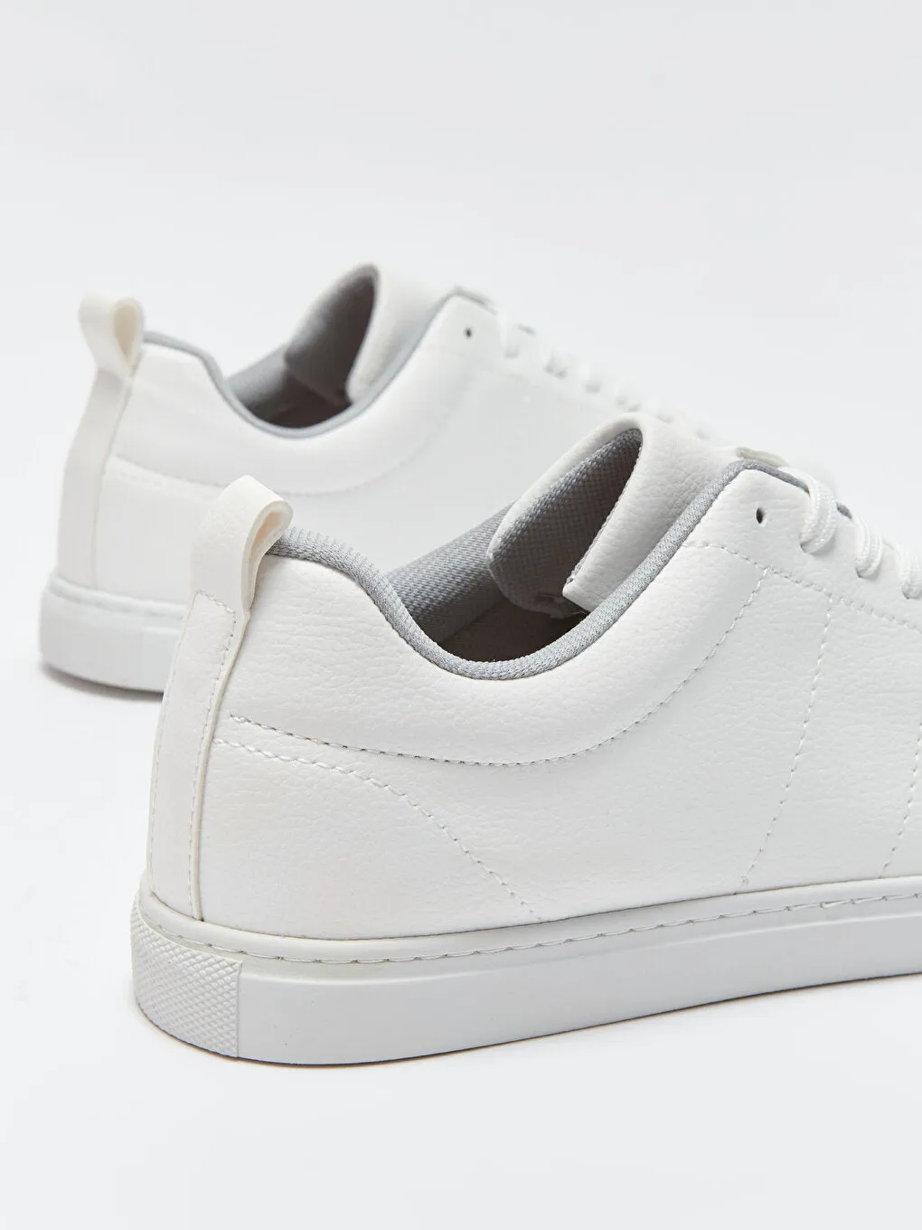 Lace-up Men's Sports Shoes