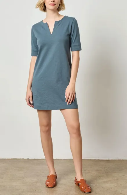 LILLA P ELBOW SLEEVE SPLIT NECK DRESS