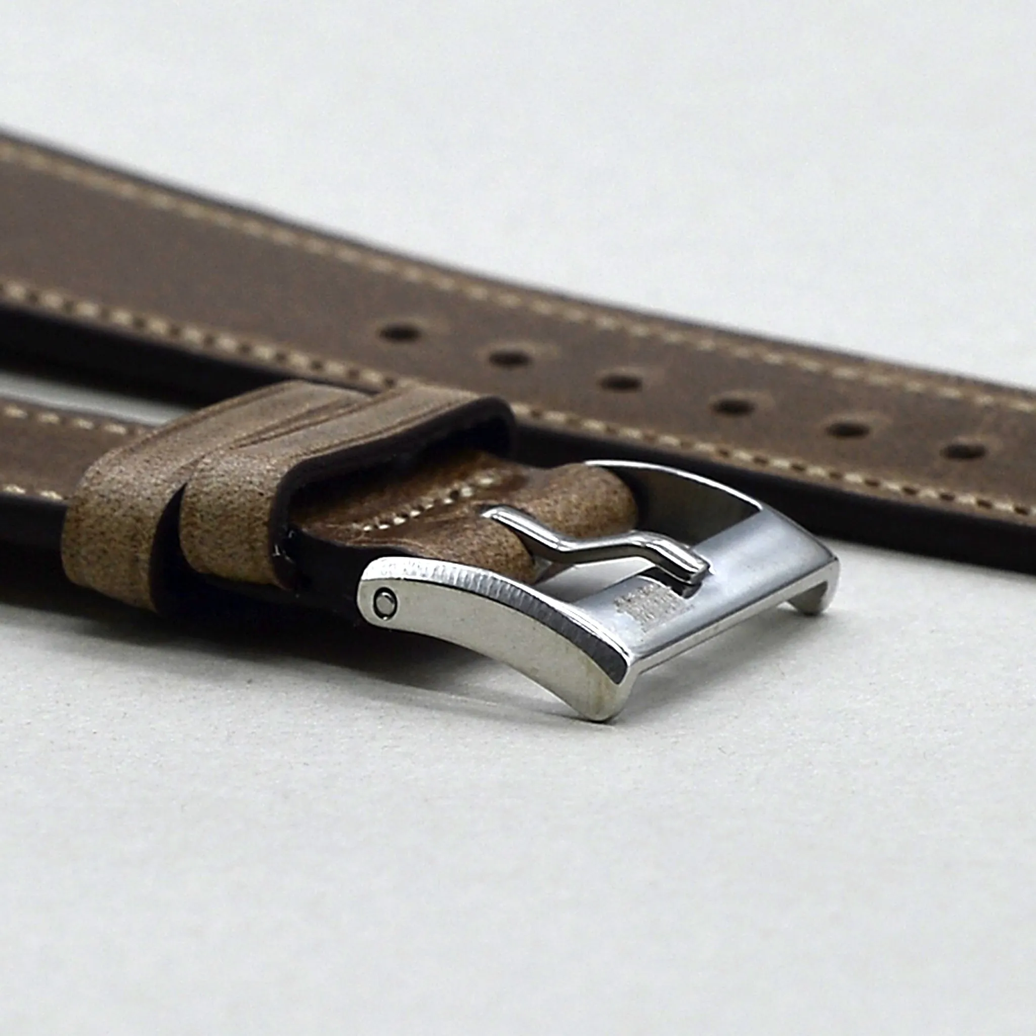 NATURAL CHROMEXCEL STANDARD STRAP