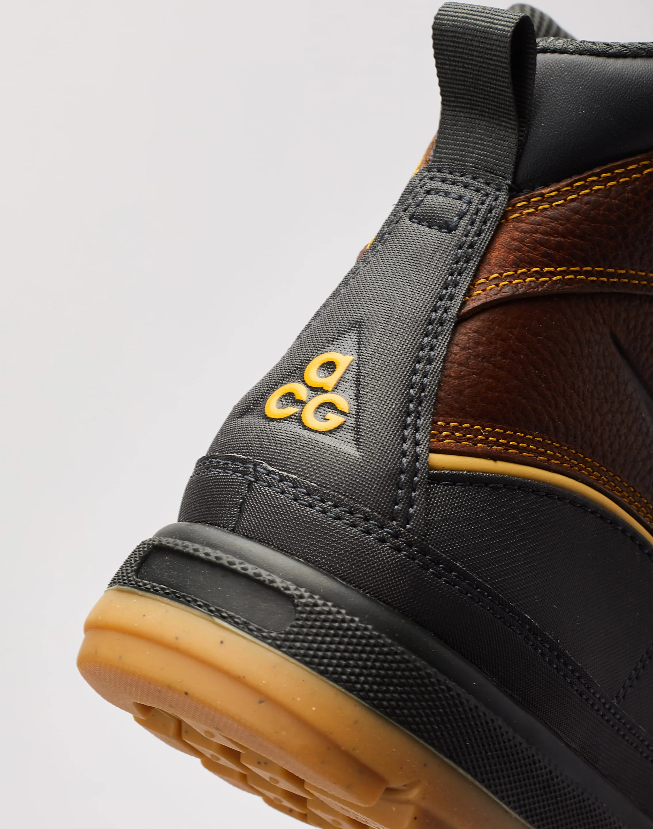 Nike Woodside 2 High ACG Boots