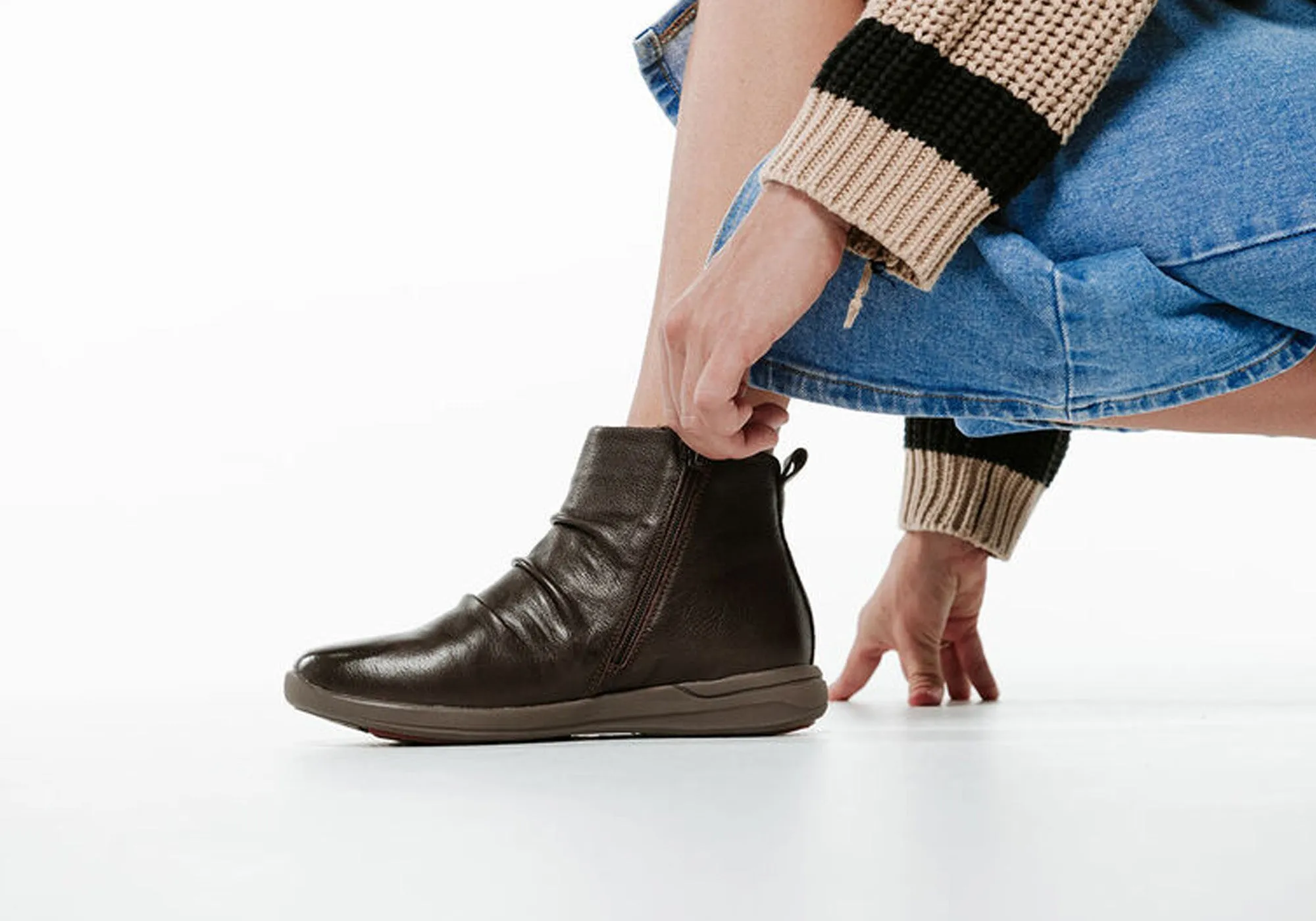 Scholl Orthaheel Nina II Womens Comfort Supportive Leather Ankle Boots