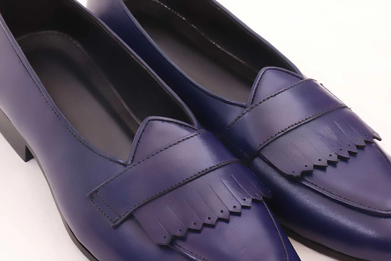 Super Low Top Mid Night Blue Belgian Loafer