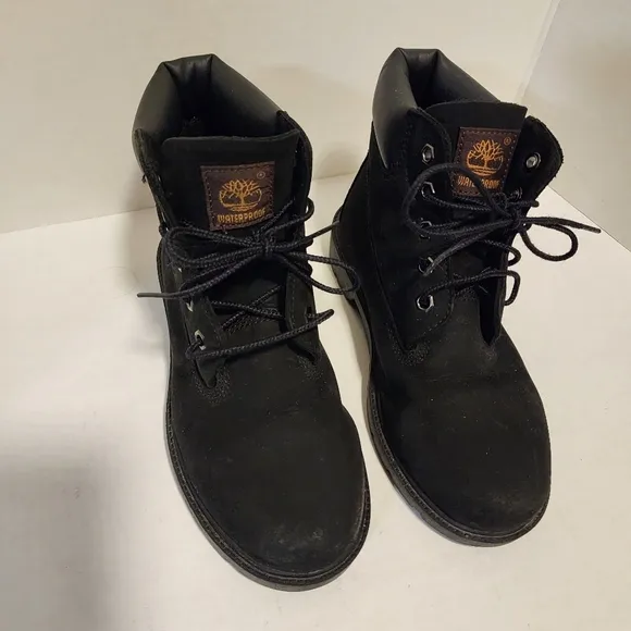 Timberland Black 6 Inch Classic Boot Boys Size 4
