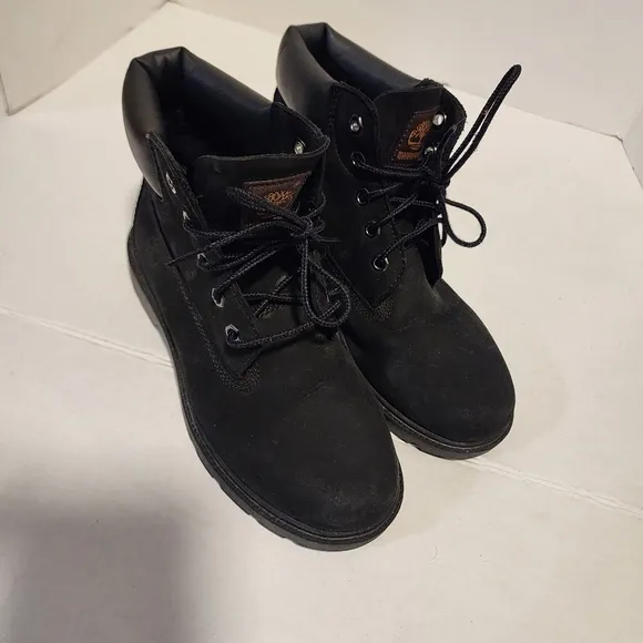 Timberland Black 6 Inch Classic Boot Boys Size 4